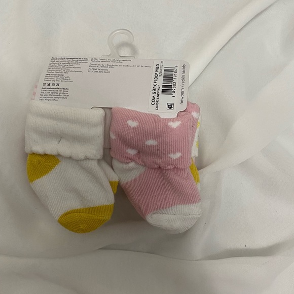 Carter’s 6 pack of socks - Picture 2 of 2
